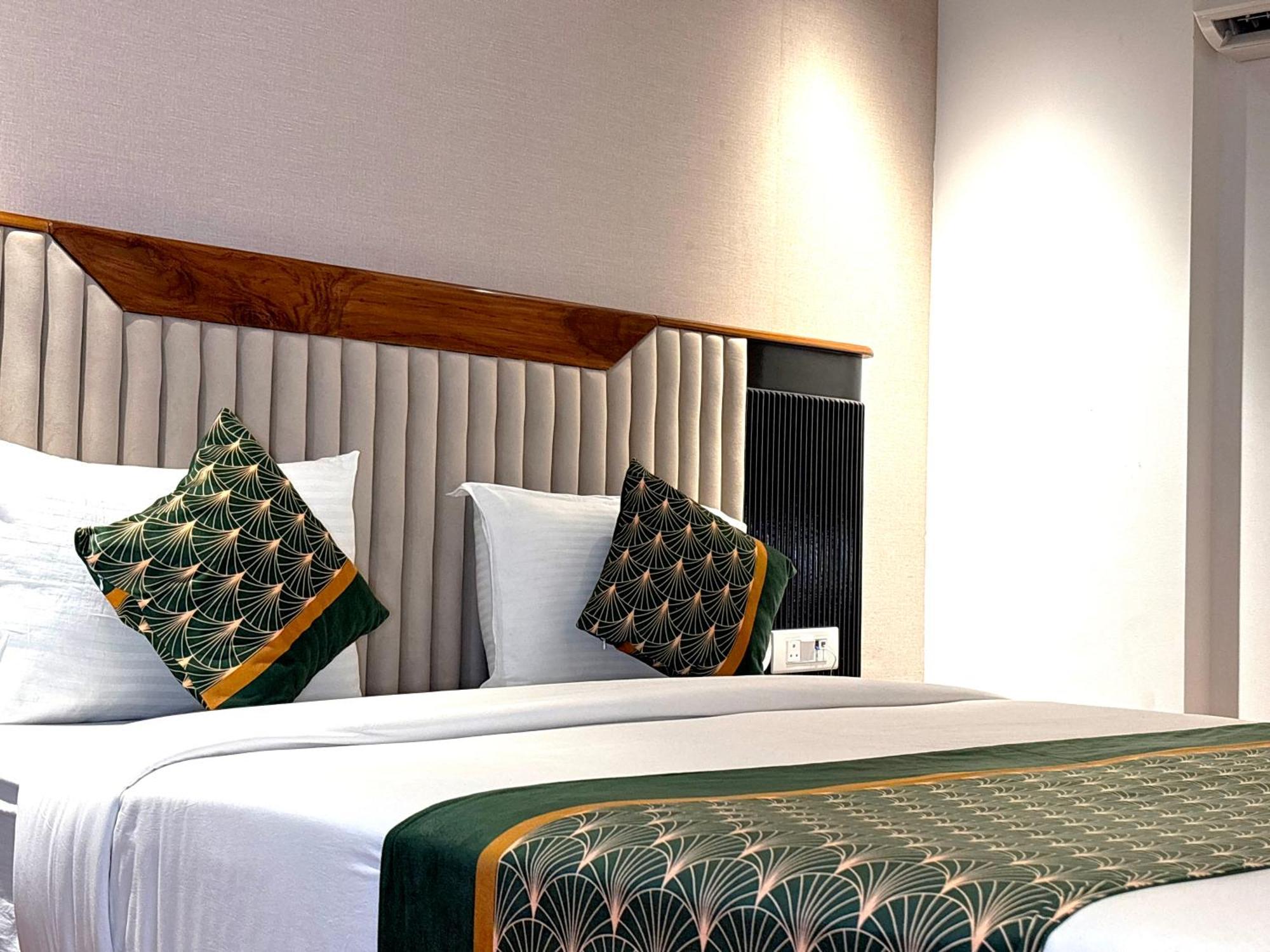 Hotel Arch The Lohias Yeni Delhi Dış mekan fotoğraf